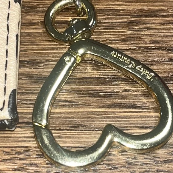 Juicy Couture Animal Print Coin Purse Wallet with Heart Clip & Card Slots - Picture 5 of 8